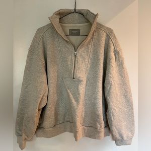 Everlane The Track- half zip sweatshirt. Size XL